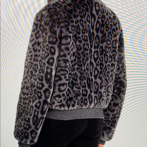 Generation Love Faux Fur Leopard Jacket Size Small - Picture 3 of 8